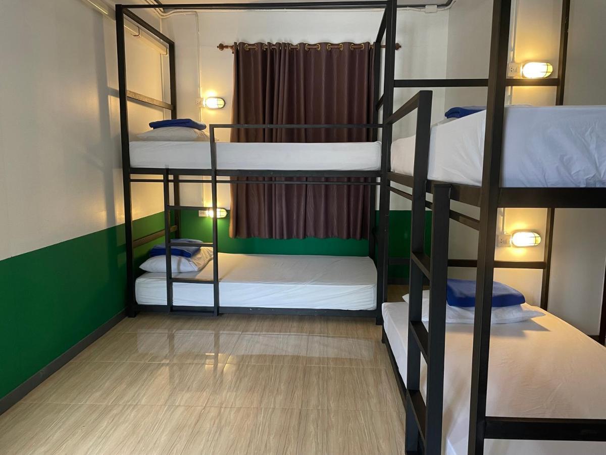 Revolution Hostel Pai Esterno foto